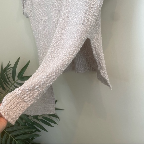 Anthropologie Pilcro V-Neck Short Sleeve Sweater - Picture 5 of 6